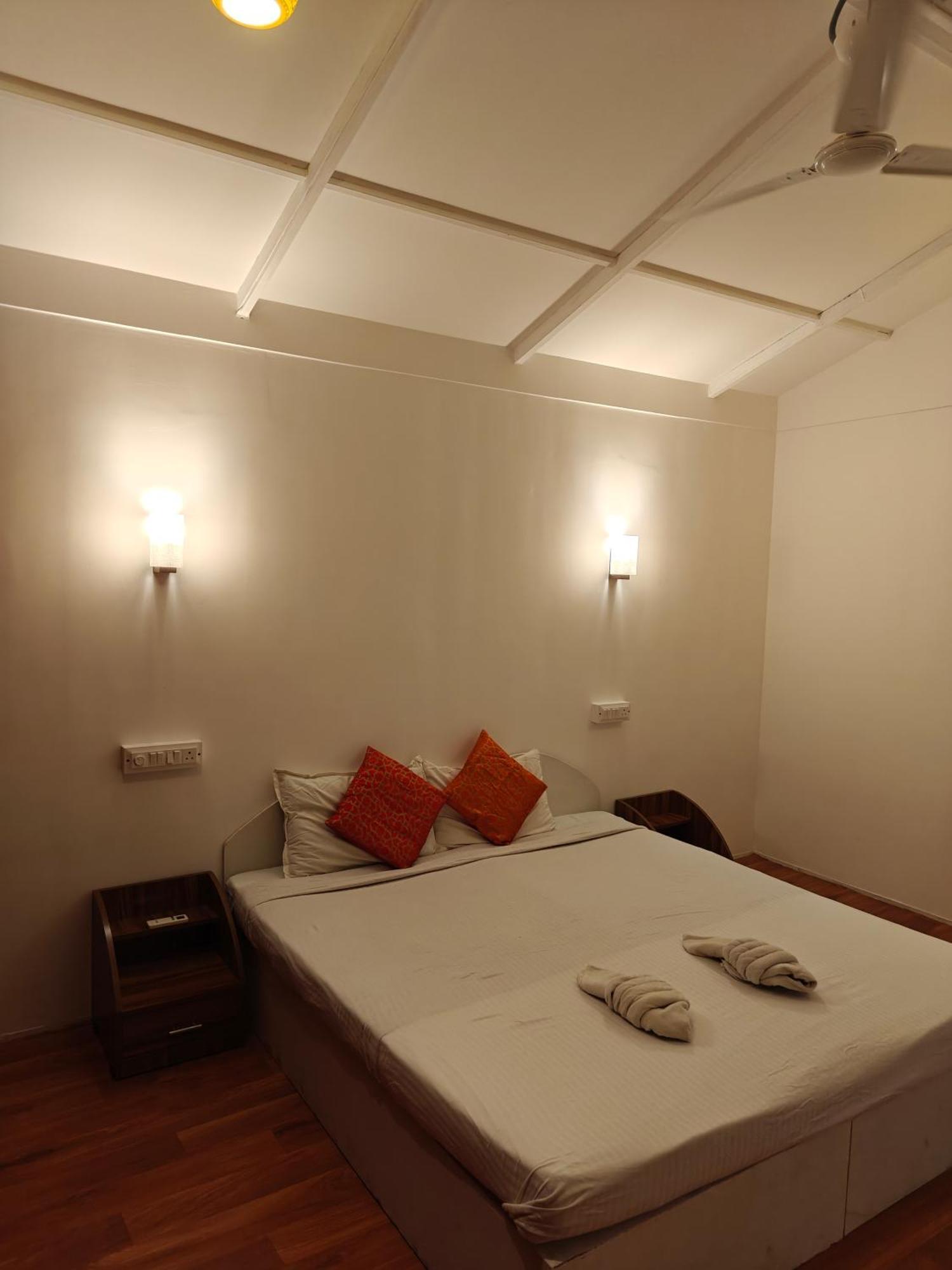 Rococo Pelton Beach Huts Palolem Beach Goa Habitación foto